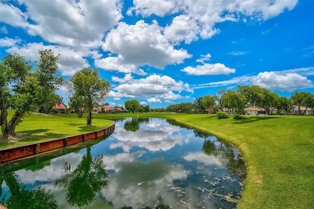 4215 Caddie Drive E Bradenton FL 34203