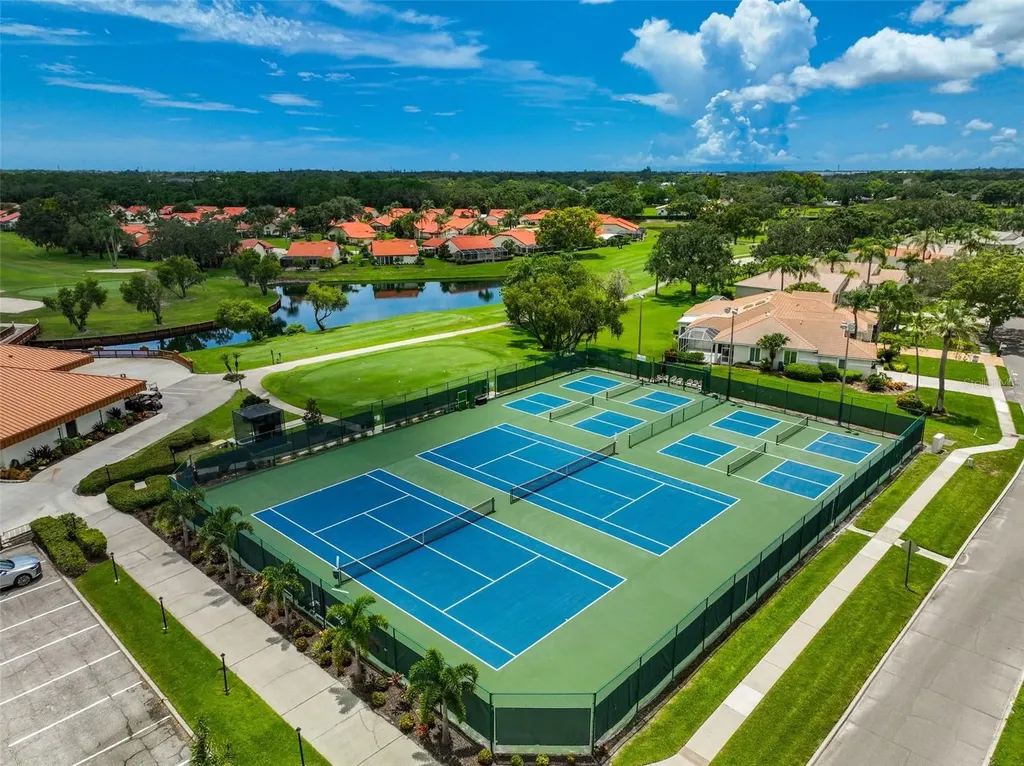 4215 Caddie Drive E Bradenton FL 34203