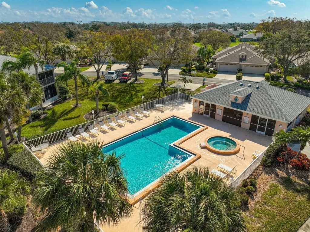 4215 Caddie Drive E Bradenton FL 34203