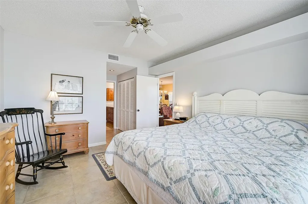 4215 Caddie Drive E Bradenton FL 34203