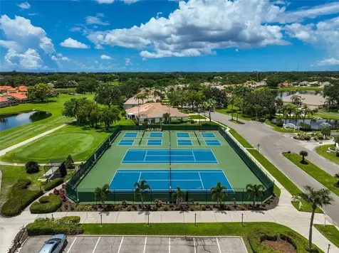 4215 Caddie Drive E Bradenton FL 34203