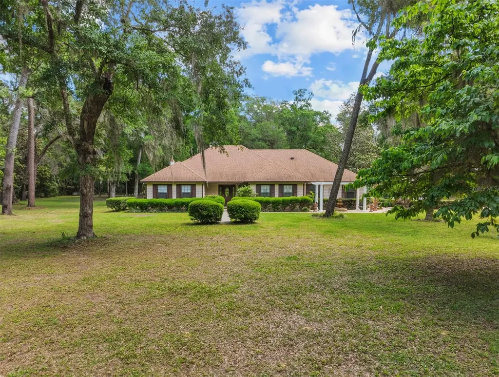 107 SE 4th Street Chiefland FL 32626