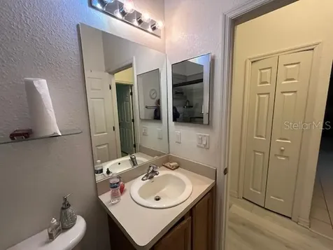 5366 Dunsmuir Road North Port FL 34288