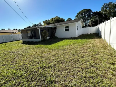 6073 60th Street N St Petersburg FL 33709