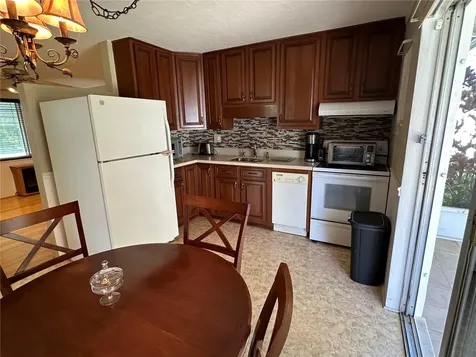 6073 60th Street N St Petersburg FL 33709
