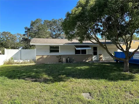 6073 60th Street N St Petersburg FL 33709