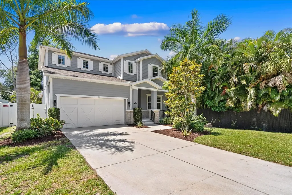 1800 Robinhood Street Sarasota FL 34231