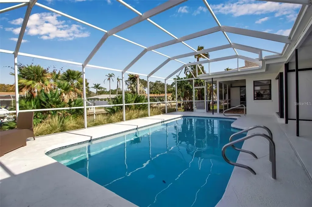 1649 Stanford Lane Sarasota FL 34231