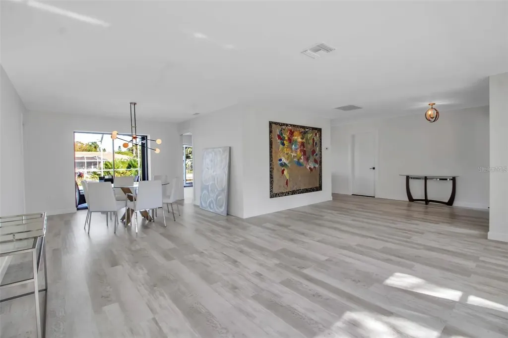 1649 Stanford Lane Sarasota FL 34231