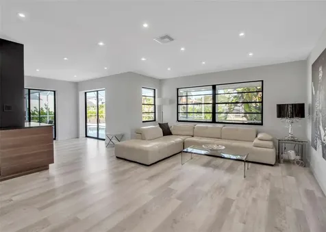 1649 Stanford Lane Sarasota FL 34231