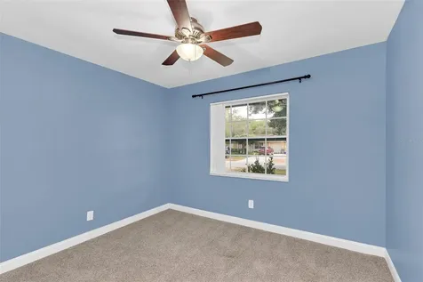 29 W Albatross Street Apopka FL 32712
