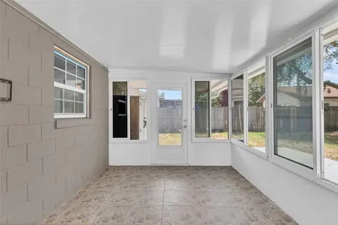 29 W Albatross Street Apopka FL 32712