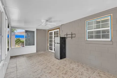 29 W Albatross Street Apopka FL 32712