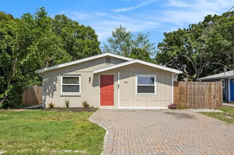 4825 Camphor Avenue Sarasota FL 34231