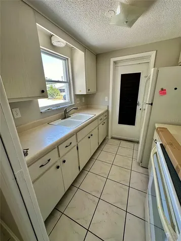 1001 Heron Court Dunedin FL 34698