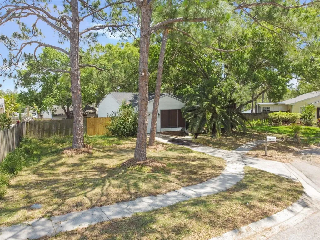 3839 Berkshire Court Palm Harbor FL 34684