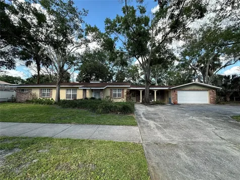 2604 N Dundee Street Tampa FL 33629