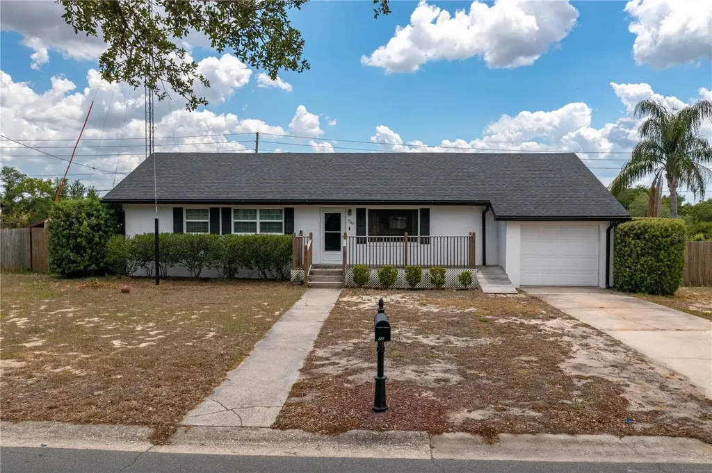 720 Wildabon Avenue Lake Wales FL 33853