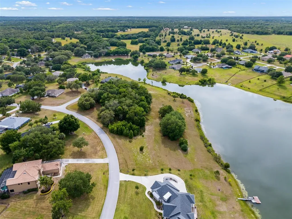 36701 Barrington Drive Eustis FL 32736