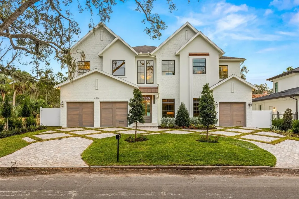 4216 W Swann Avenue Tampa FL 33609