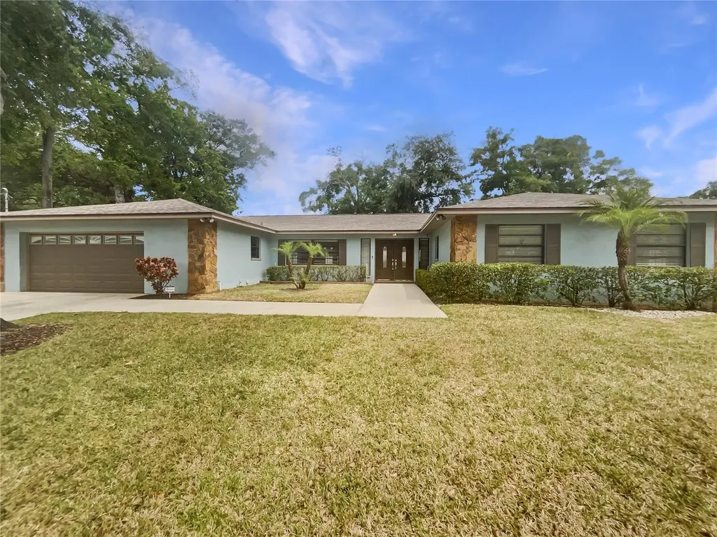 2820 E Clark Street Tampa FL 33605