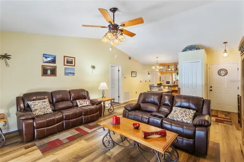 2327 Kings Crest Road Kissimmee FL 34744