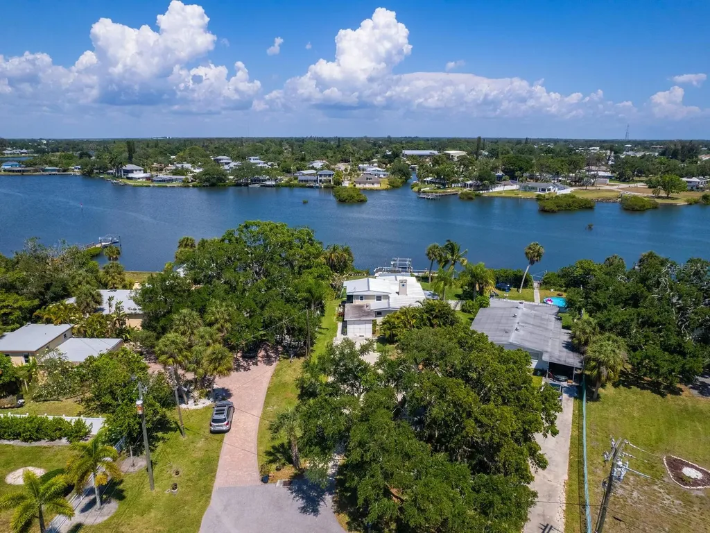 120 Magnolia Avenue Nokomis FL 34275