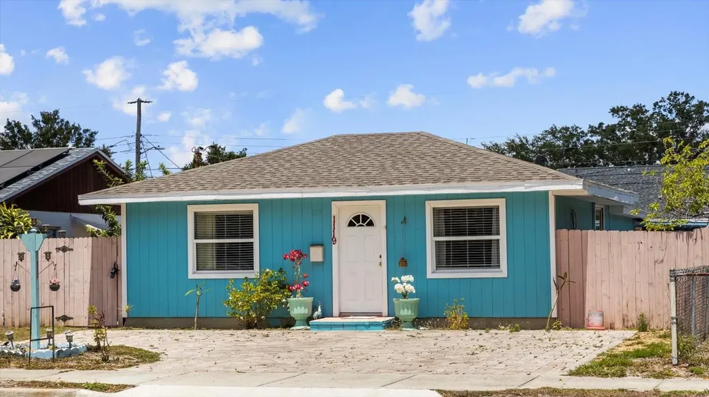 1119 54th Avenue N St Petersburg FL 33703