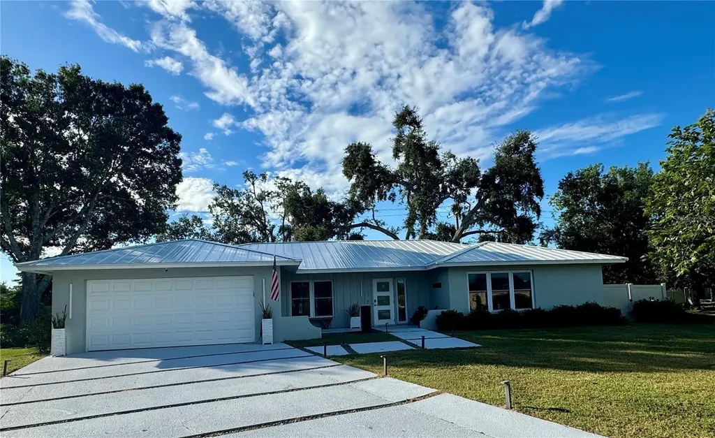 4641 Thomas Hoby Place Sarasota FL 34241
