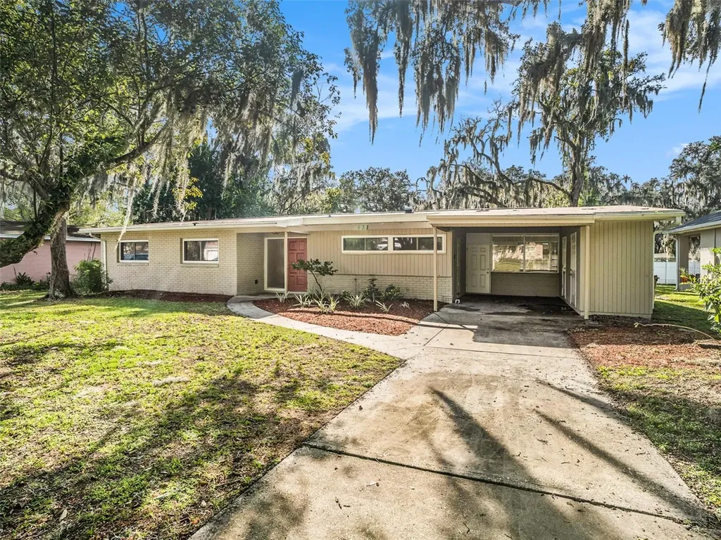 431 S Riverhills Drive Temple Terrace FL 33617