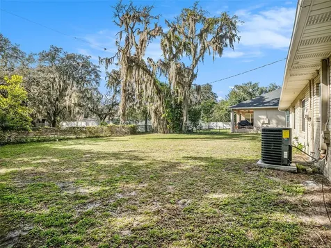 431 S Riverhills Drive Temple Terrace FL 33617