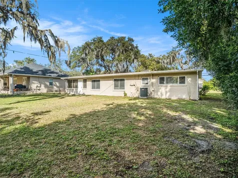 431 S Riverhills Drive Temple Terrace FL 33617
