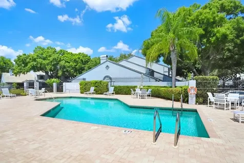4142 Brentwood Park Circle Tampa FL 33624