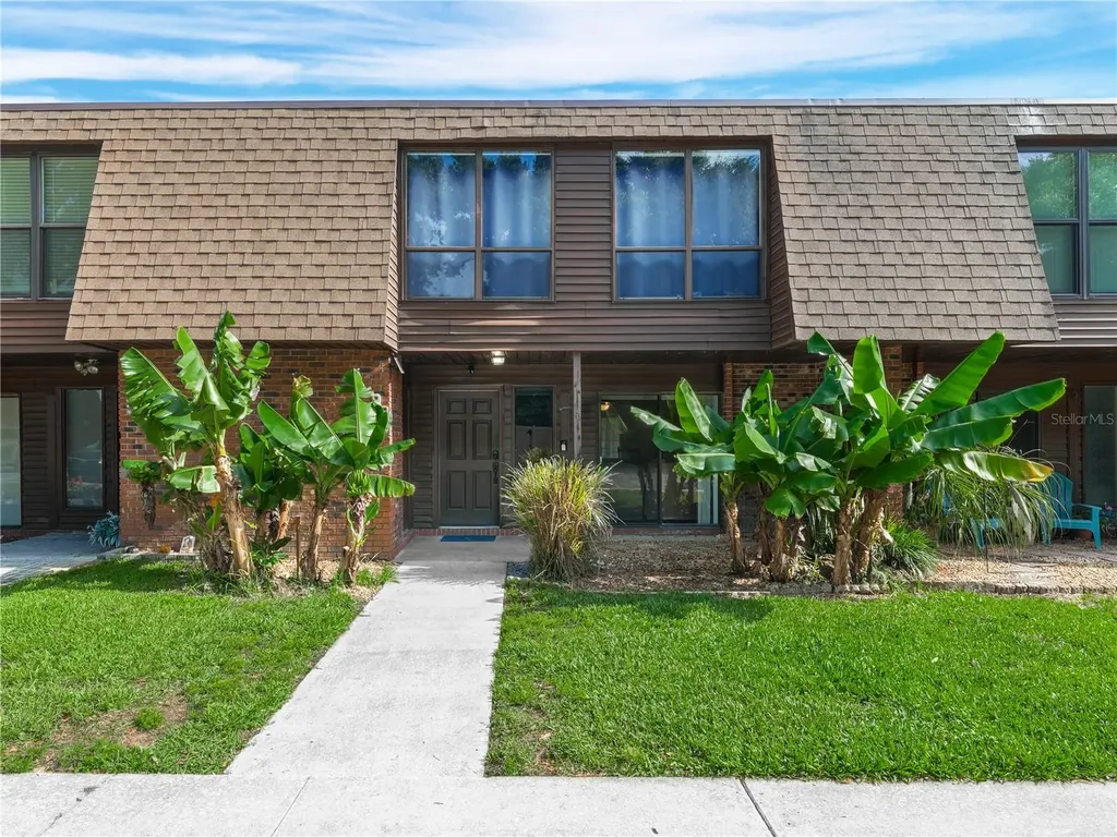 1836 N Crystal Lake Drive Lakeland FL 33801