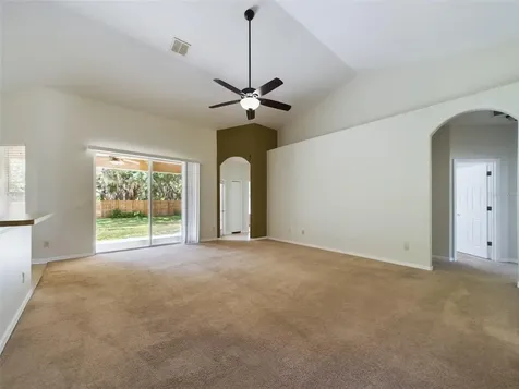 4824 Lakes Edge Lane Kissimmee FL 34744