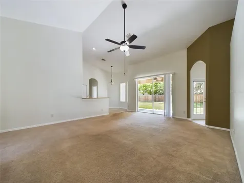 4824 Lakes Edge Lane Kissimmee FL 34744