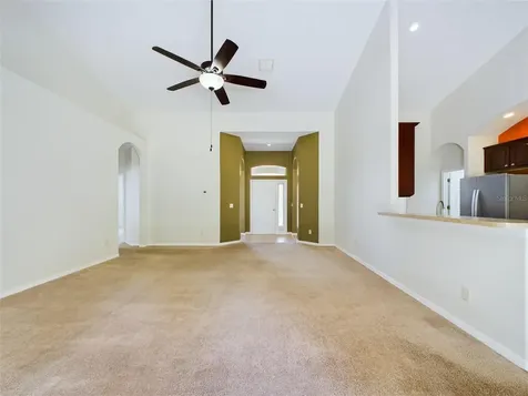 4824 Lakes Edge Lane Kissimmee FL 34744