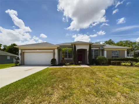 4824 Lakes Edge Lane Kissimmee FL 34744