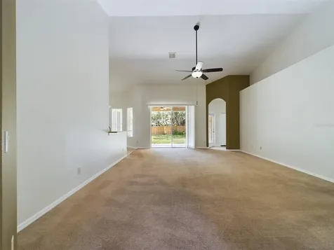 4824 Lakes Edge Lane Kissimmee FL 34744