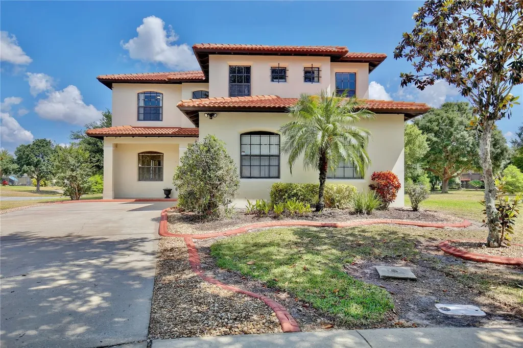 9021 Murano Mews Court Kissimmee FL 34747