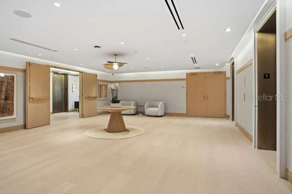 3015 S Ysabella Avenue Tampa FL 33629