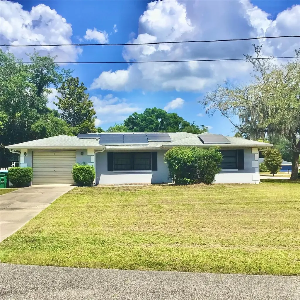 405 De Carlo Court Deltona FL 32725