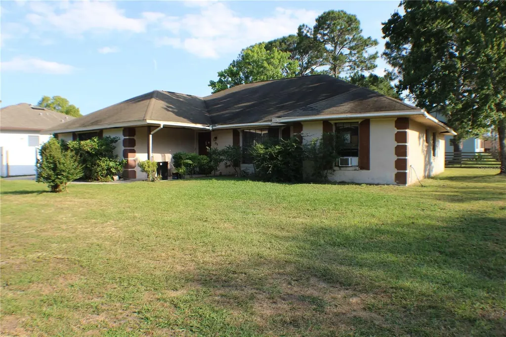 2931 Chilton Street Deltona FL 32738