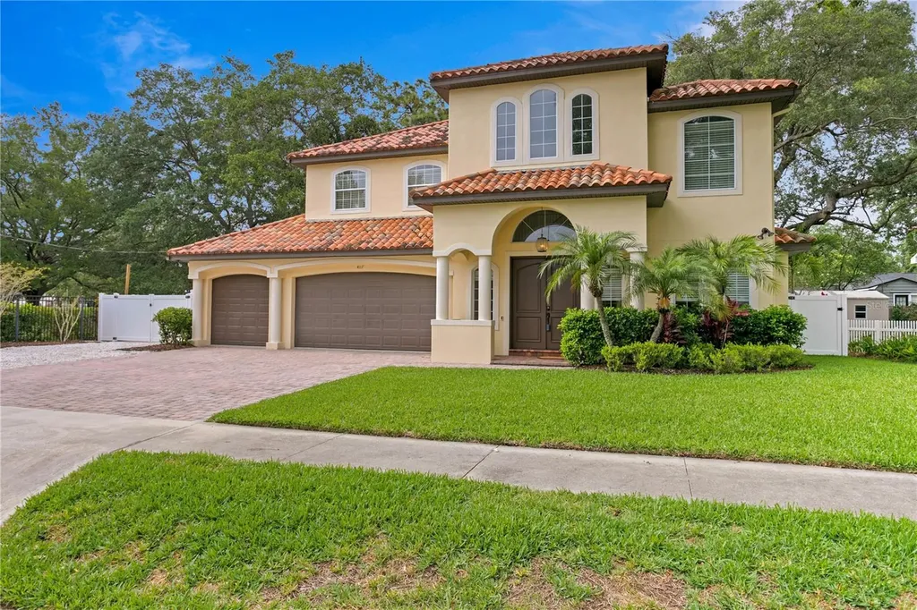4117 W Santiago Street Tampa FL 33629