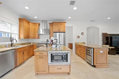 4117 W Santiago Street Tampa FL 33629