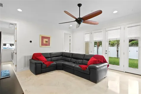 4117 W Santiago Street Tampa FL 33629