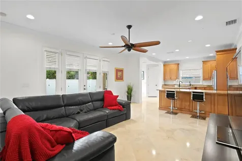 4117 W Santiago Street Tampa FL 33629
