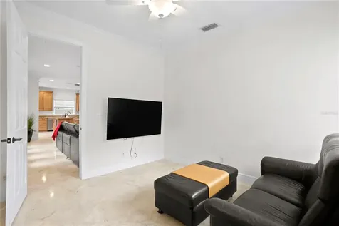 4117 W Santiago Street Tampa FL 33629