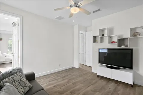 4117 W Santiago Street Tampa FL 33629