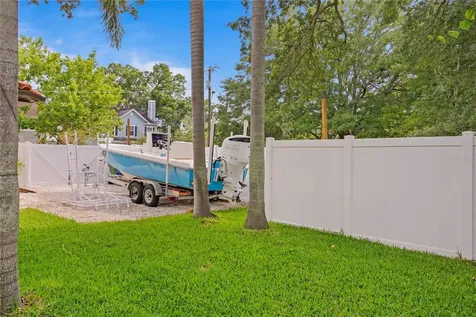 4117 W Santiago Street Tampa FL 33629